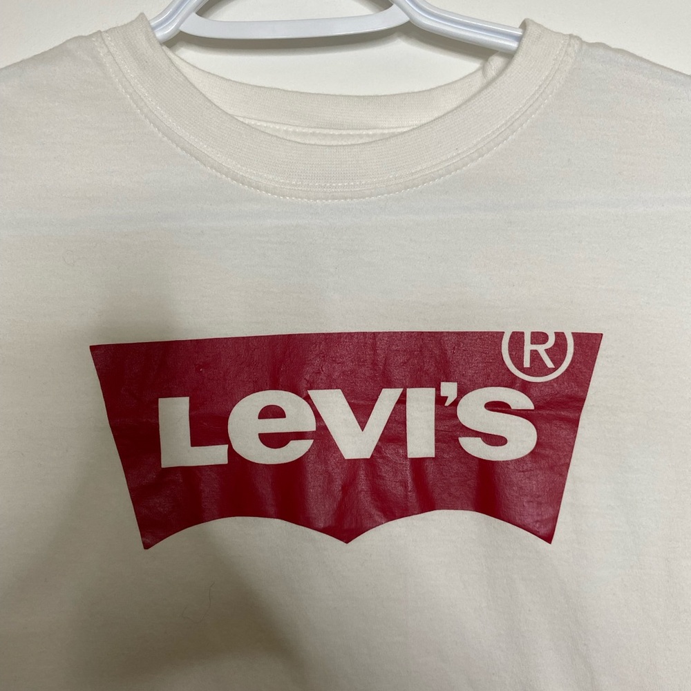 Levi’s shirt